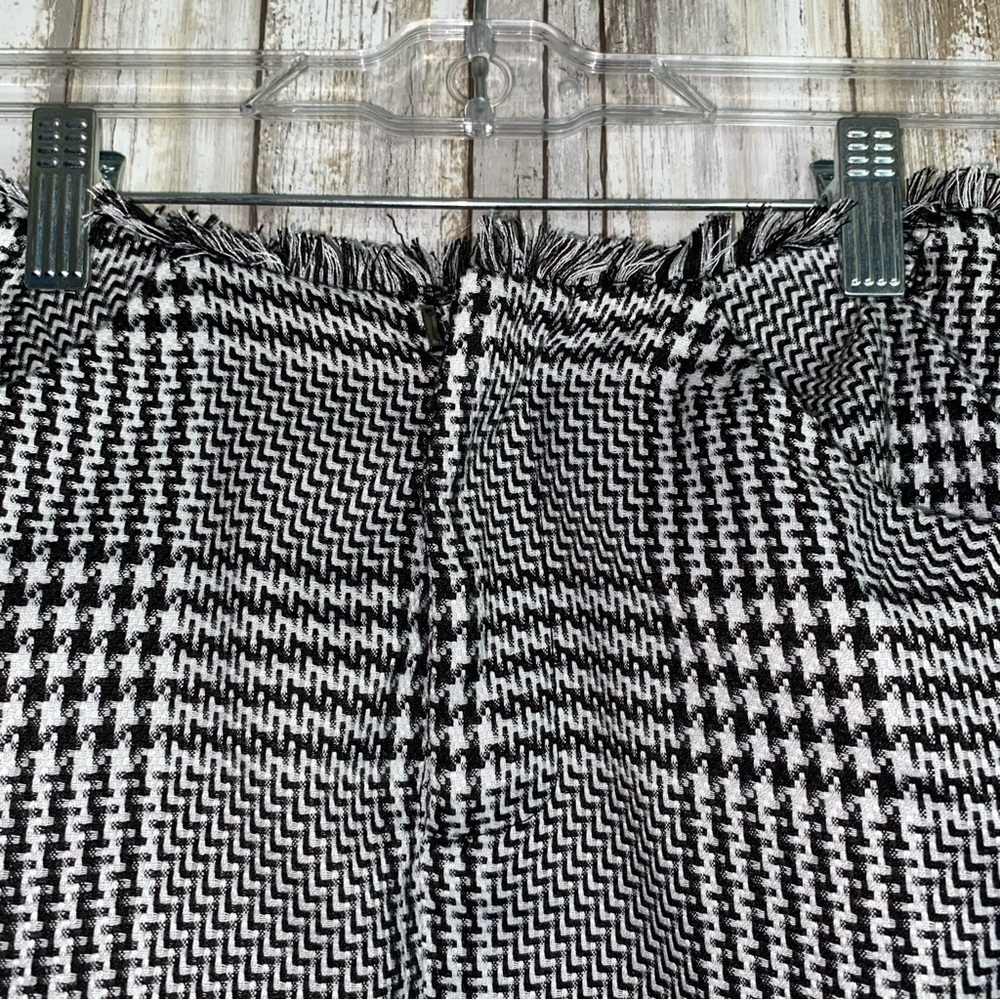 Lovers + Friends Arion Houndstooth Fringe Mini Skirt Black White XXS - Picture 6 of 6